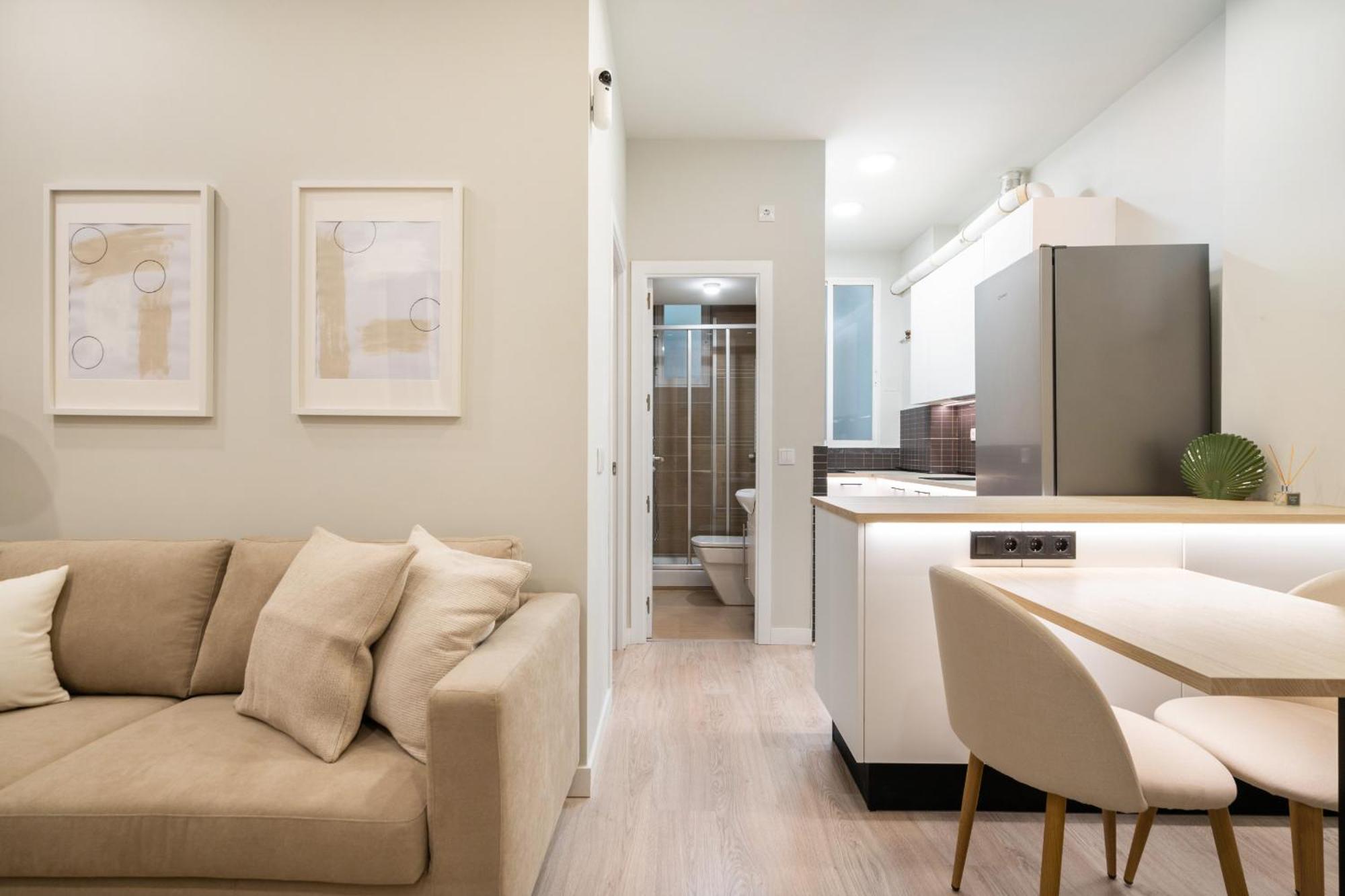 Apartamento Reformado En Metro Ibiza Alquiler Temporal Madrid Exterior foto