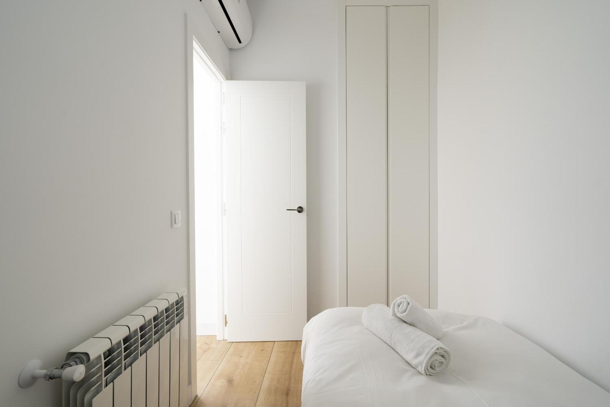 Apartamento Reformado En Metro Ibiza Alquiler Temporal Madrid Exterior foto