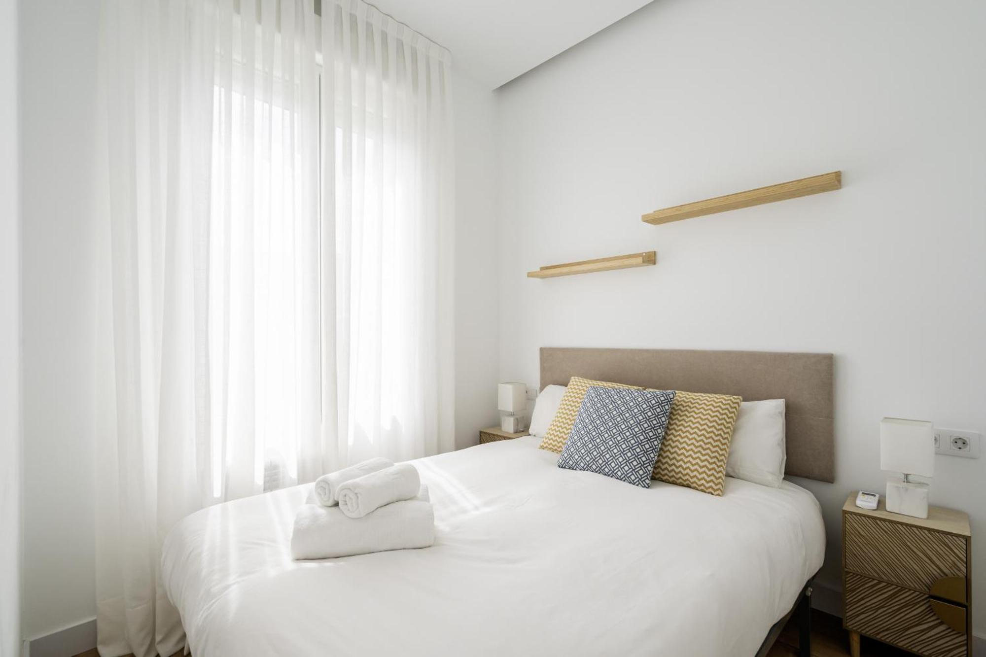 Apartamento Reformado En Metro Ibiza Alquiler Temporal Madrid Exterior foto
