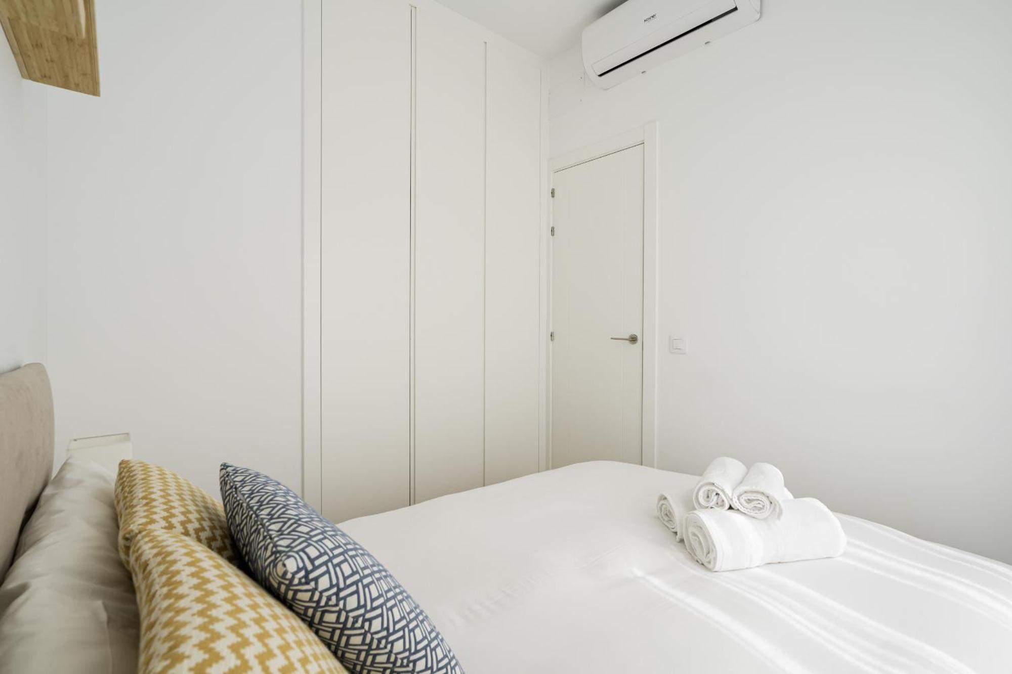 Apartamento Reformado En Metro Ibiza Alquiler Temporal Madrid Exterior foto