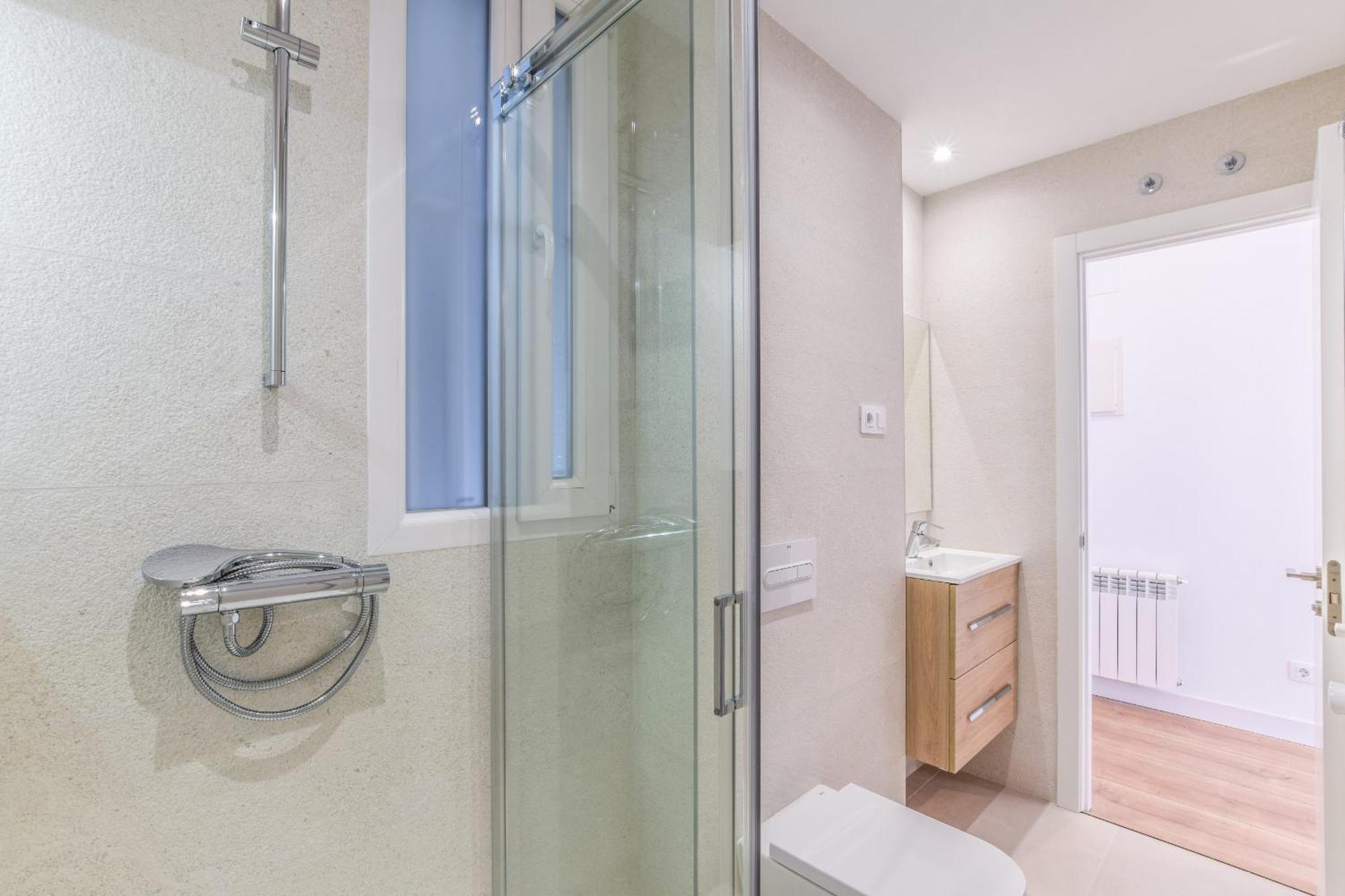 Apartamento Reformado En Metro Ibiza Alquiler Temporal Madrid Exterior foto