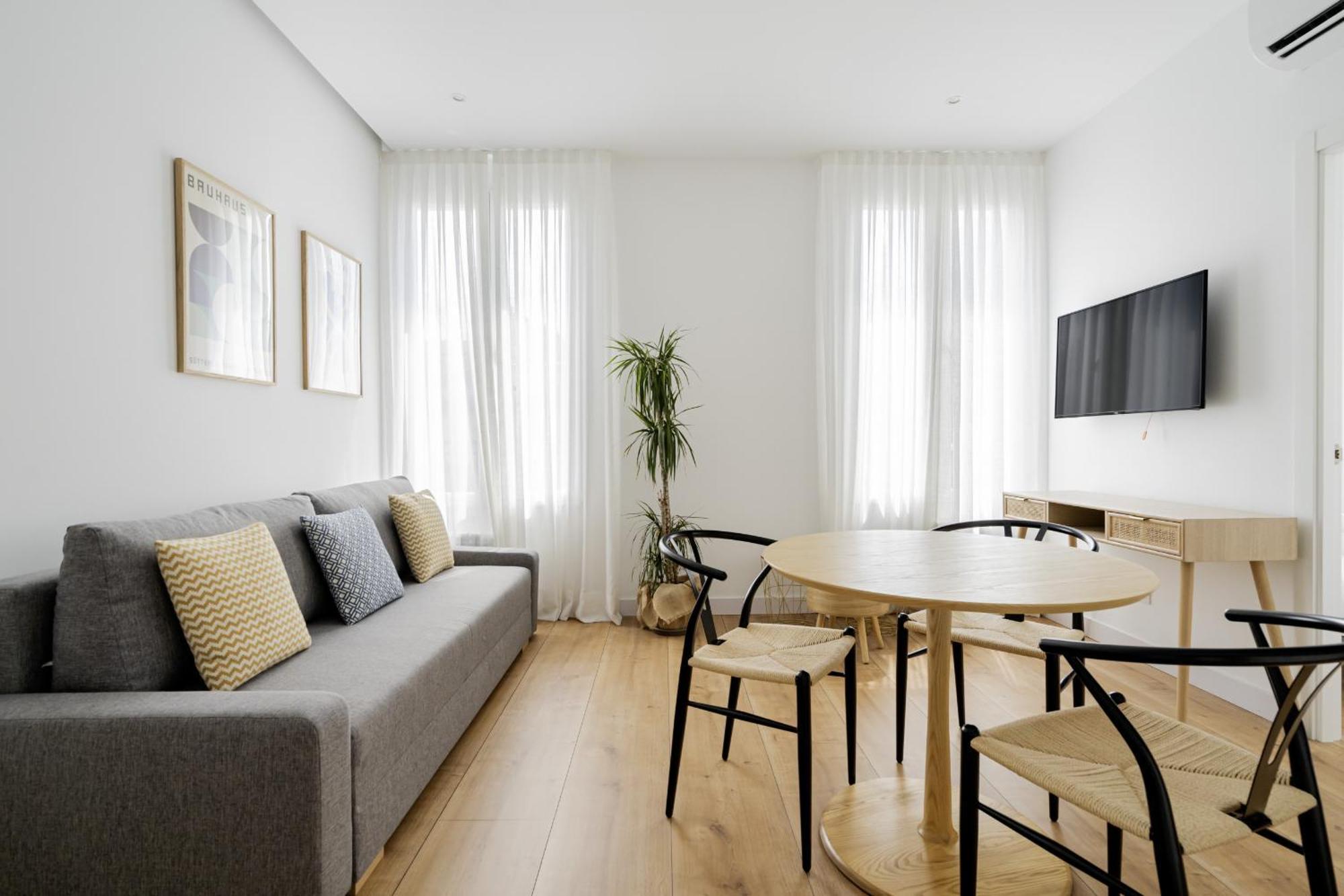Apartamento Reformado En Metro Ibiza Alquiler Temporal Madrid Exterior foto